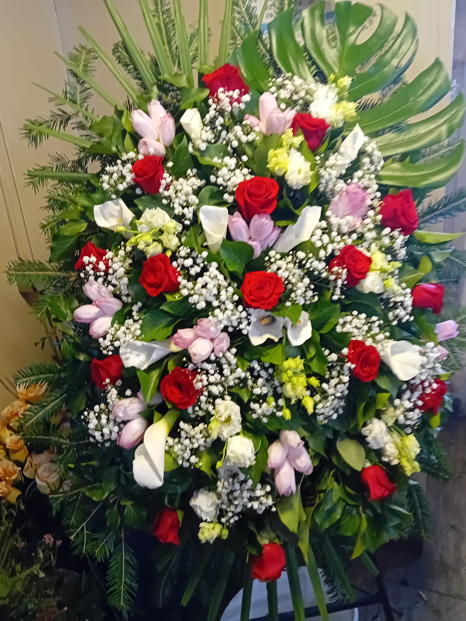 Aranžman za lijes rozo